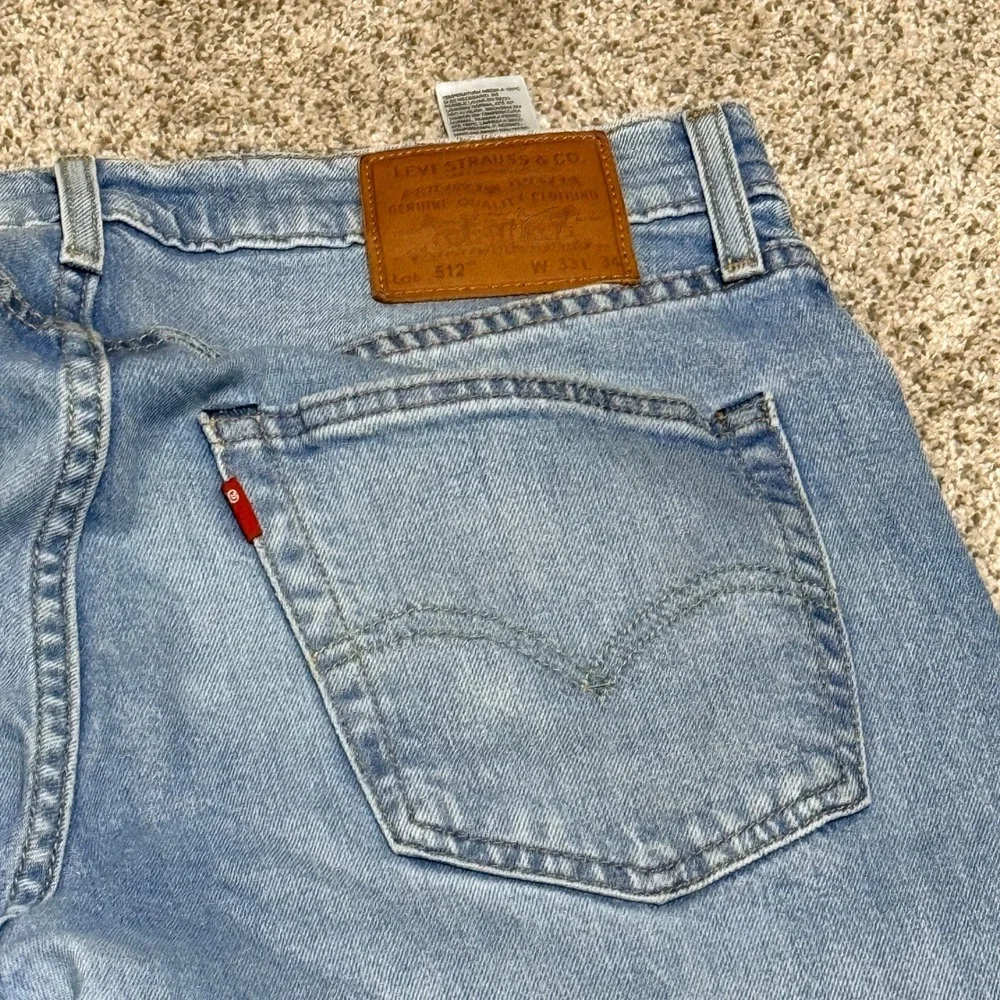 Levi's Womens 512 Slim Taper Jeans Light Wash Denim WaterLess W33 L34 Blue Denim